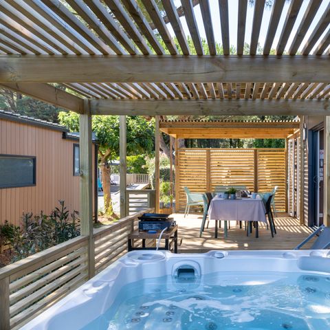 MOBILHOME 6 personnes - EXCLUSIF 3 chambres Jacuzzi  avec suite parentale