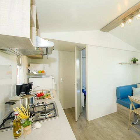 MOBILHOME 4 personnes - Classic | 2 Ch. | 4 Pers. | Terrasse Lounge | 1 SDB | Clim.