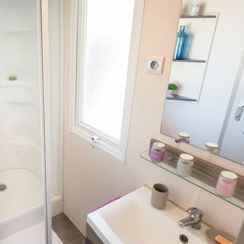 MOBILHOME 6 personnes - Mobil-home | Classic | 2 Ch. | 4/6 Pers. | Terrasse surélevée non couverte | Clim.