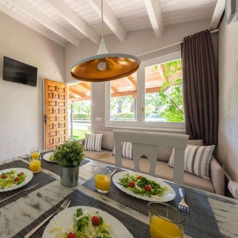 BUNGALOW 4 personnes - A1 Classic