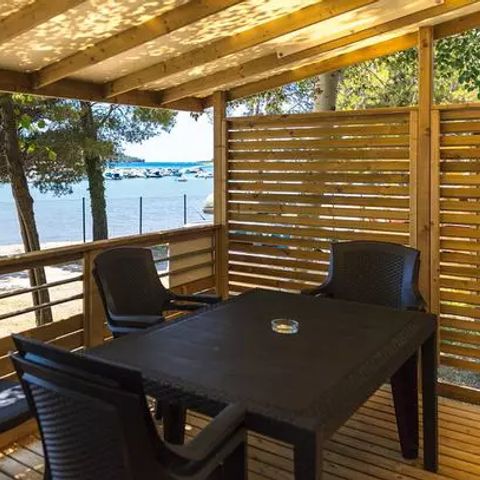 MOBILHOME 4 personnes - Premium | 2 Ch. | 4 Pers. | Terrasse surélevée | Clim.