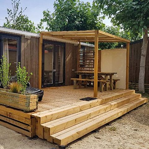 MOBILHOME 4 personnes - Premium | 2 Ch. | 4 Pers. | Terrasse simple | Clim. | TV