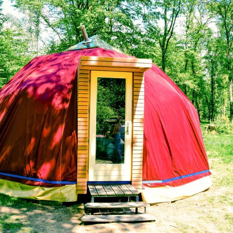 HÉBERGEMENT INSOLITE 2 personnes - Dôme géodésique au Calme entouré par les bois