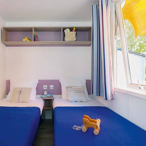 MOBILHOME 4 personnes - Classique | 2 chambres | 4 pers. | Terrasse simple | 1 salle de bain