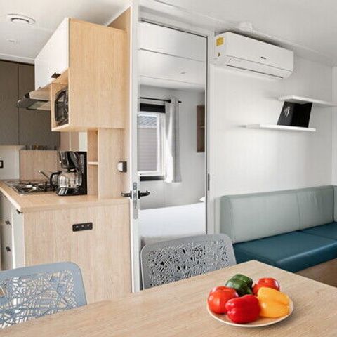 MOBILHOME 4 personnes - Mobil-home | Comfort XL | 2 Ch. | 4 Pers. | Terrasse surélevée | 2 SDB | Clim. | TV