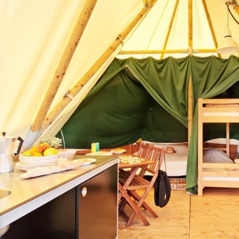 Hébergement 4 personnes - TIPI 2 chambres, sans sanitaires