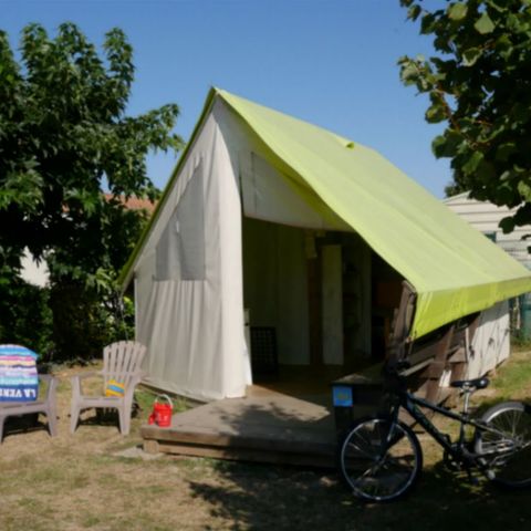 Tente en toile et en bois 4 personnes - LODGE SAHARI avec sanitaire privatif