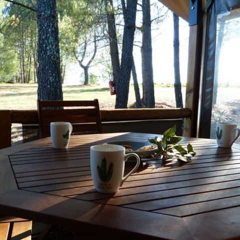 TENTE TOILE ET BOIS 5 personnes - Nature Lodges 4/5P 1Ch
