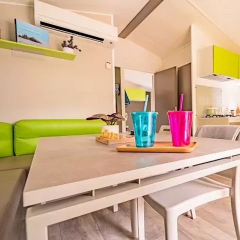 MOBILHOME 4 personnes - Loisirs 3 Pièces 4 Personnes Climatisé + TV