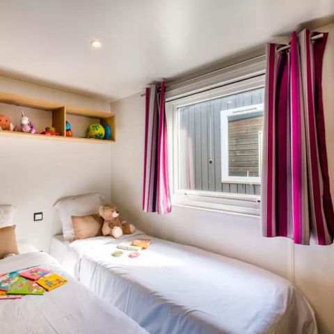 MOBILHOME 4 personnes - Mobil-home | Comfort | 2 Ch. | 4 Pers. | Terrasse surélevée | Clim. | TV