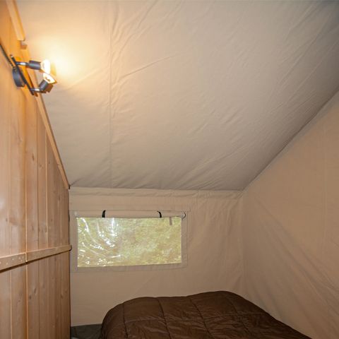 Tente en toile et en bois 5 personnes - Tente lodge premium avec sanitaires 5 personnes