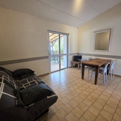 GÎTE 6 personnes - Gîte | 2 Ch. | 4/6 Pers. | Terrasse surélevée | TV