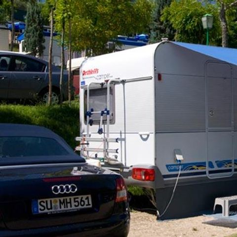 Emplacement - Camping car, Tente-remorque, Caravane
