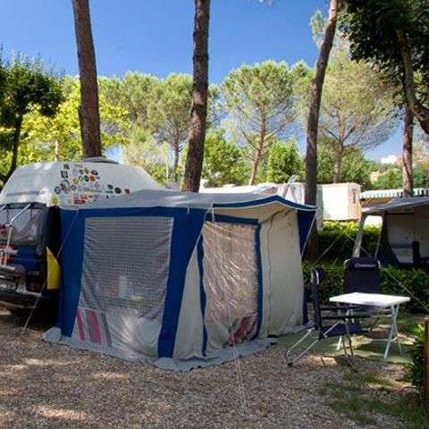 Emplacement - Camping car, Tente-remorque, Caravane