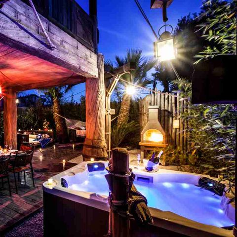 APPARTEMENT 6 personnes - Suite Excellence Boucaniers (Jacuzzi)