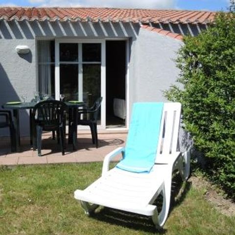 STUDIO 4 personnes - TV + lave vaisselle