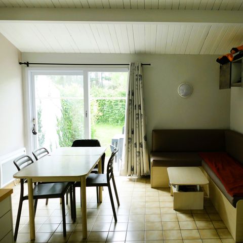 STUDIO 4 personnes - TV - PLANCHA