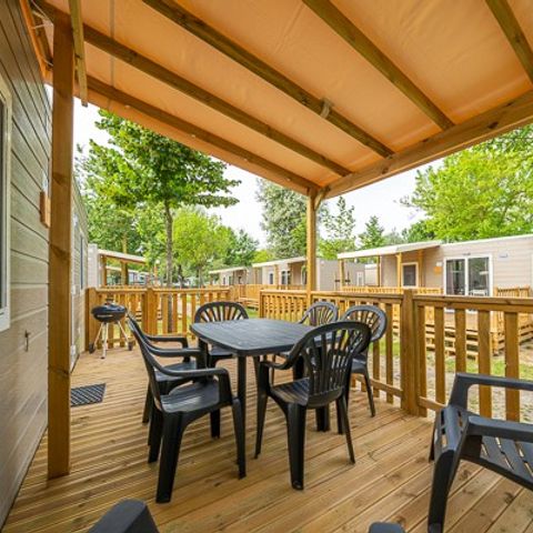 MOBILHOME 6 personnes - Comfort | 3 Ch. | 6 Pers. | Terrasse surélevée | Clim. | TV