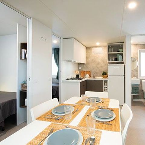 MOBILHOME 6 personnes - Comfort | 3 Ch. | 6 Pers. | Terrasse surélevée | Clim. | TV
