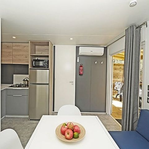 MOBILHOME 6 personnes - Premium | 3 Ch. | 6 Pers. | Terrasse Couverte | 2 SDB | Clim. | TV