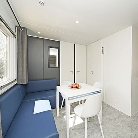 MOBILHOME 6 personnes - Premium | 3 Ch. | 6 Pers. | Terrasse surélevée | 2 SDB | Clim. | TV
