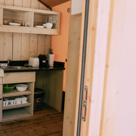Tente en toile et en bois 5 personnes - Glamping Safari