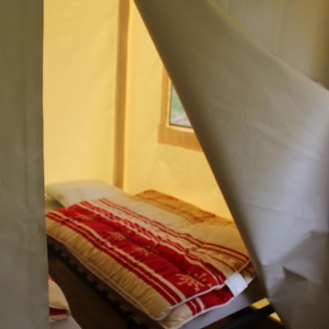 TENTE TOILE ET BOIS 4 personnes - Funflower Standard 20m² 2 chambres sans sanitaires