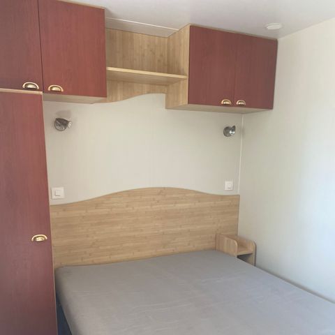 MOBILHOME 4 personnes - Standard 27m² dont terrasse 2 chambres + TV