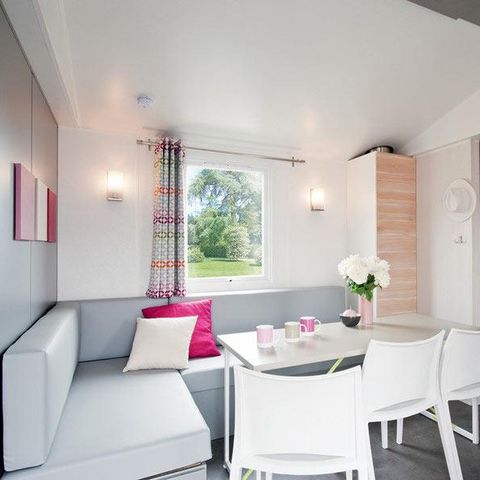 MOBILHOME 6 personnes - ESPACE PREMIUM- 32m2 clim et TV - vue bassin