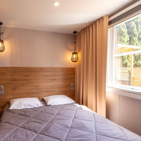MOBILHOME 6 personnes - Mobil-home | Ultimate | 3 Ch. | 6 Pers. | Terrasse surélevée | Jacuzzi | 2 SDB | Clim.