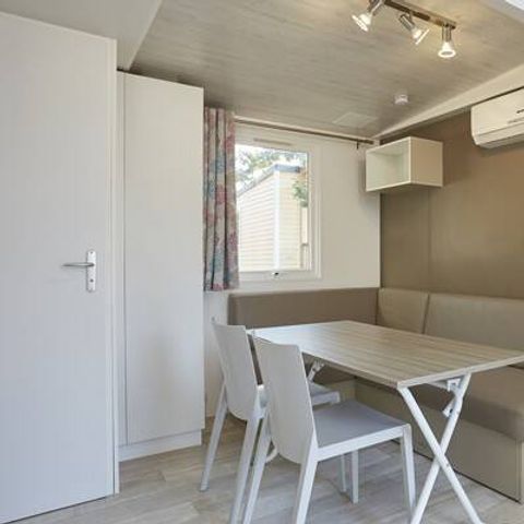 MOBILHOME 6 personnes - Comfort | 2 Ch. | 4/6 Pers. | Terrasse surélevée | 1 SDB | Clim.