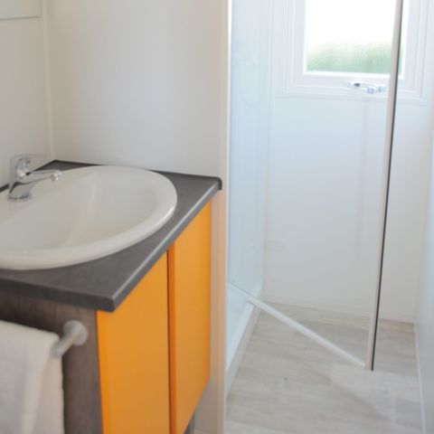 MOBILHOME 6 personnes - DECLICK avec terrasse semi-couverte