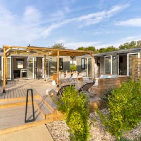 MOBILHOME 10 personnes - Cottage Friends 10p 5ch ****