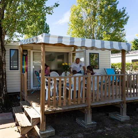 MOBILHOME 8 personnes - Mobil-home Sable 40m² (4 chambres) + TV + Terrasse couverte (+ de 8 ans) 8 pers