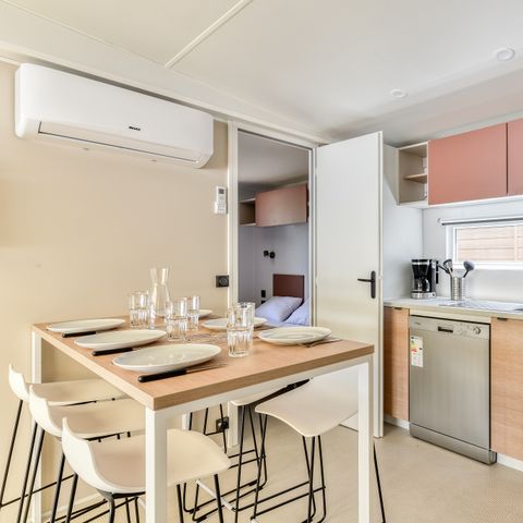 Mobilhome 6 personnes - Mobil-home | Premium | 3 Ch. | 6 Pers. | Terrasse surélevée | 2 SDB | Clim.