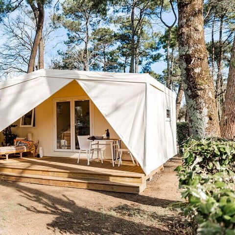 Bungalow toilé 4 personnes - Coco Sweet | 2 Ch. | 4 Pers. | Terrasse surélevée | Sans SDB | Clim.
