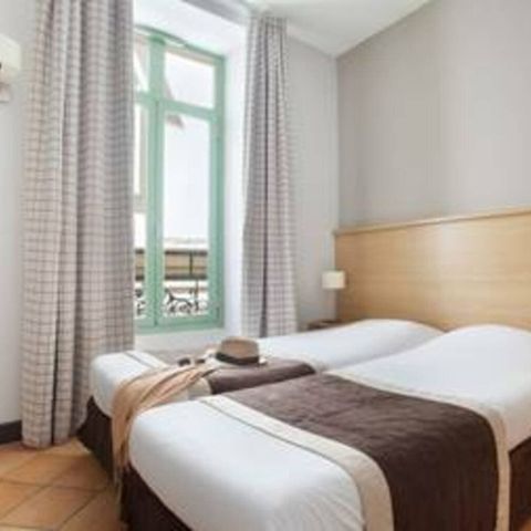 APPARTEMENT 4 personnes - (max. 2 adultes) Nice