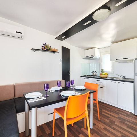 MOBILHOME 4 personnes - Comfort | 2 Ch. | 4 Pers. | Terrasse surélevée | 2 SDB | Clim. | TV