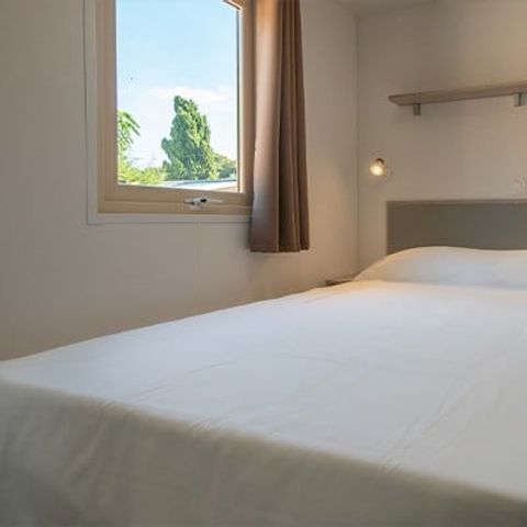 MOBILHOME 4 personnes - Comfort XL | 2 Ch. | 4 Pers. | Terrasse surélevée | Clim.