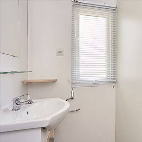 MOBILHOME 4 personnes - Comfort | 2 Ch. | 4 Pers. | Terrasse simple | Clim.