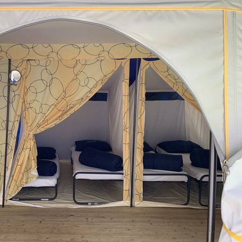 TENTE 6 personnes - BUNGALOW TENT (SANS SANITAIRES)