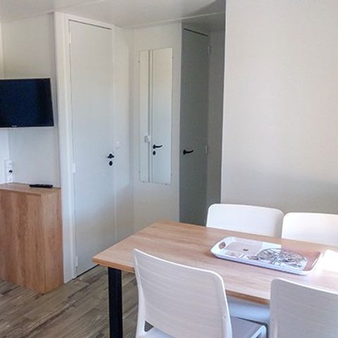 Mobilhome 6 personnes - Mobil-home | Comfort XL | 2 Ch. | 4/6 Pers. | Terrasse surélevée | 2 SDB | Clim. | TV