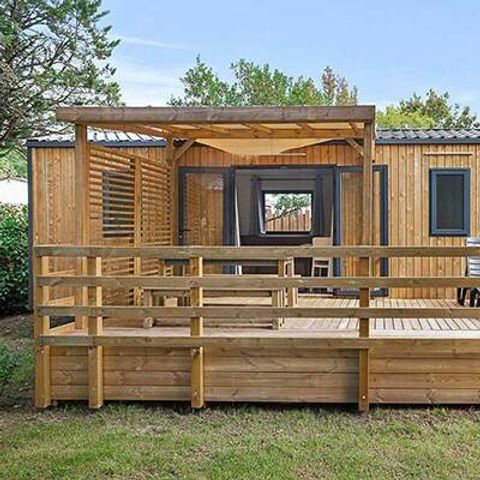 MOBILHOME 6 personnes - Mobil-home | Premium | 3 Ch. | 6 Pers. | Terrasse surélevée | 2 SDB | Clim. | TV
