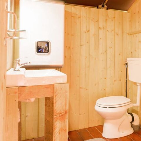 Tente en toile et en bois 5 personnes - Tente safari Sorella + sanitaires + climatisation (6P)