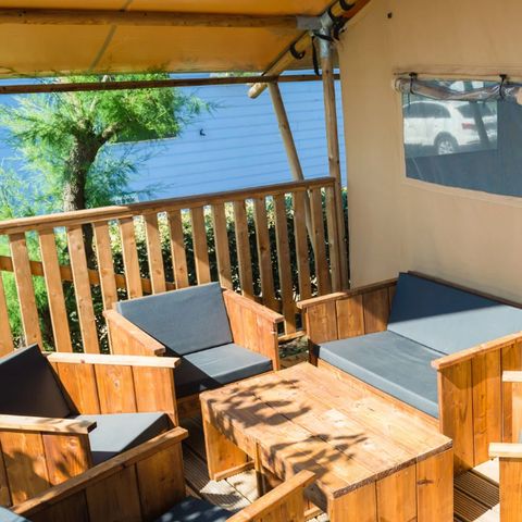Tente en toile et en bois 6 personnes - LODGE Prestige CAMPING