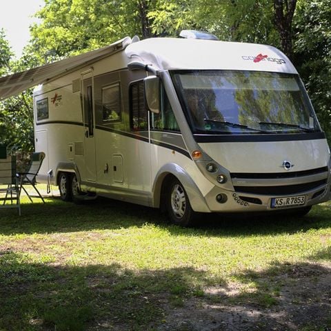 Emplacement - CONFORT - tente - caravane - camping-car