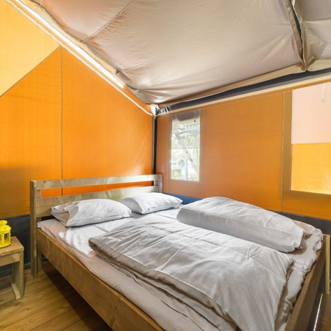 Tente en toile et en bois 4 personnes - Polari - Tente Safari + sanitaires + climatisation (4P)