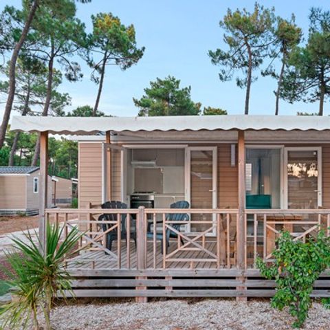 MOBILHOME 6 personnes - Premium | 3 Ch. | 6 Pers. | Terrasse surélevée | Clim. | TV