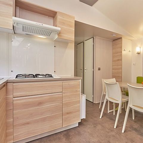 MOBILHOME 6 personnes - Comfort | 3 Ch. | 6 Pers. | Terrasse surélevée | Clim. | TV
