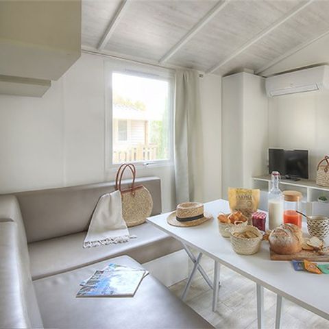 MOBILHOME 4 personnes - Classic XL | 2 Ch. | 4 Pers. | Terrasse surélevée | Clim. | TV